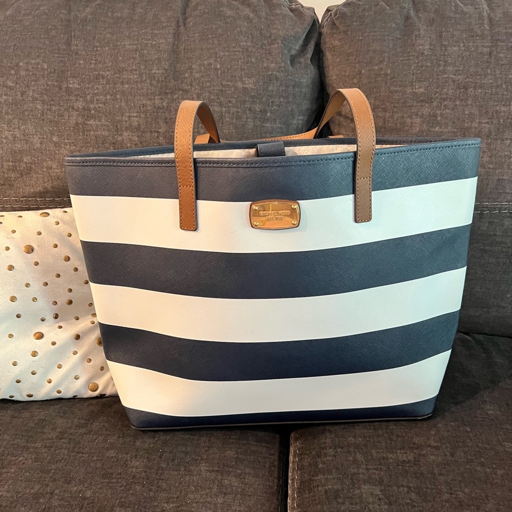Michael Kors Jet Setter Large